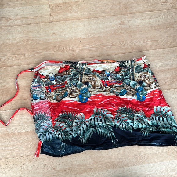 Vintage Polynesian print beach wrap skirt - Picture 4 of 6